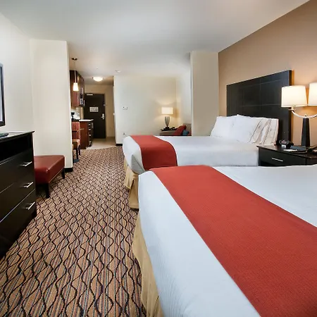 Holiday Inn Express Hotel And Suites Pearsall By Ihg Exterior photo